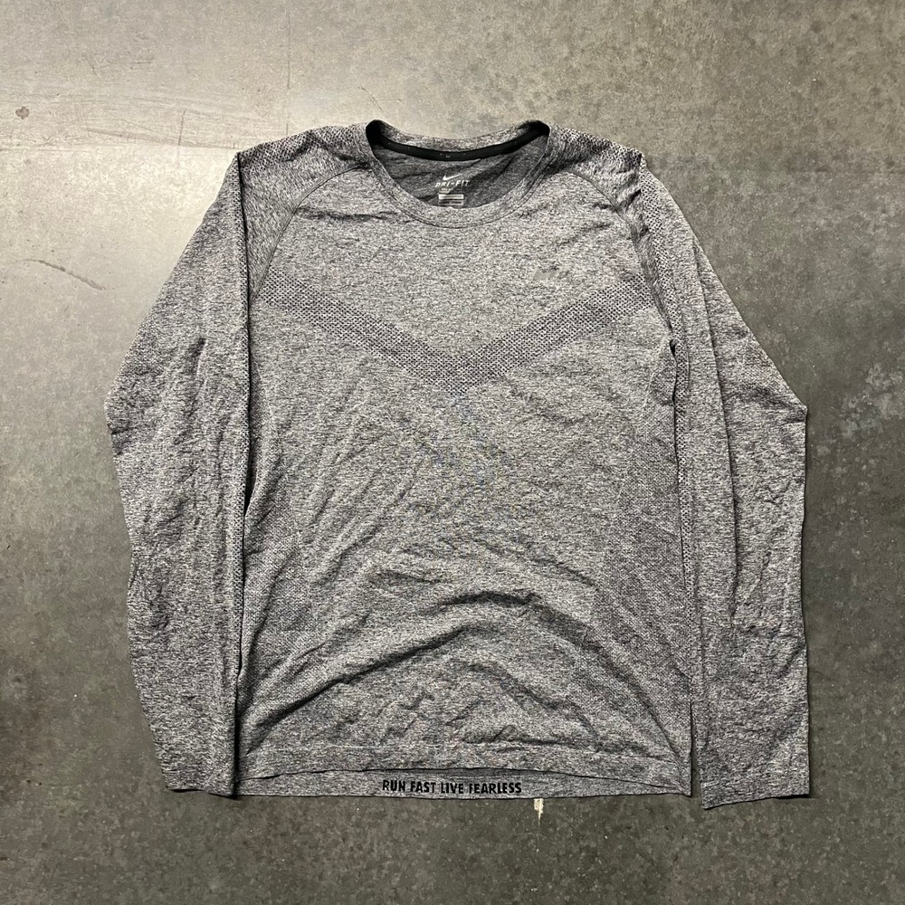 Nike Dri-FIT Mens Large Gray Heathered Seamless Running Long Sleeve Shirt 4580